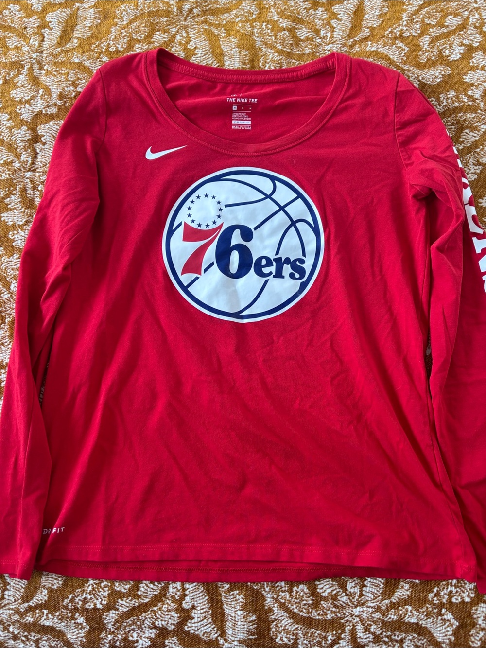 NIKE Dri Fit long sleeve tshirt, Philadelphia 76ers, red, athletic cut, size M